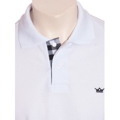 Camisa Polo Branca Com Detalhe Xadrez